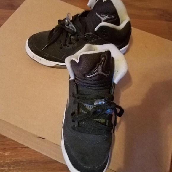 Air Jordan 5’s Oreos - Picture 2 of 2